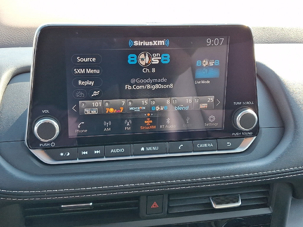 Certified 2023 Nissan Rogue SV w/ SV Premium B Package AWD/4WD image 18