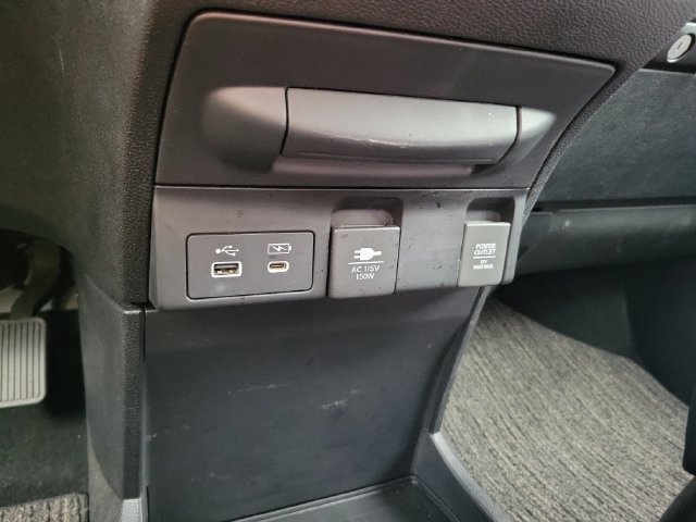 Used 2025 Honda Odyssey Touring image 26