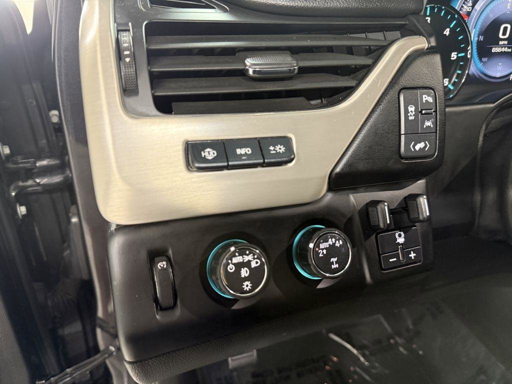 Used 2017 GMC Yukon XL Denali w/ Open Road Package image 18