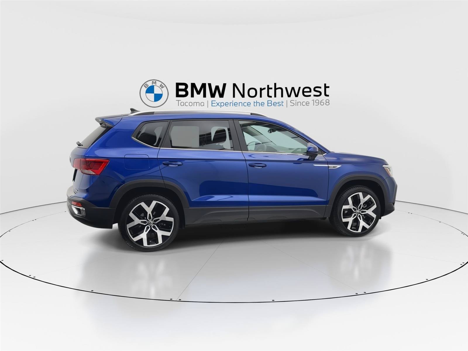 Used 2023 Volkswagen Taos SEL AWD/4WD image 4