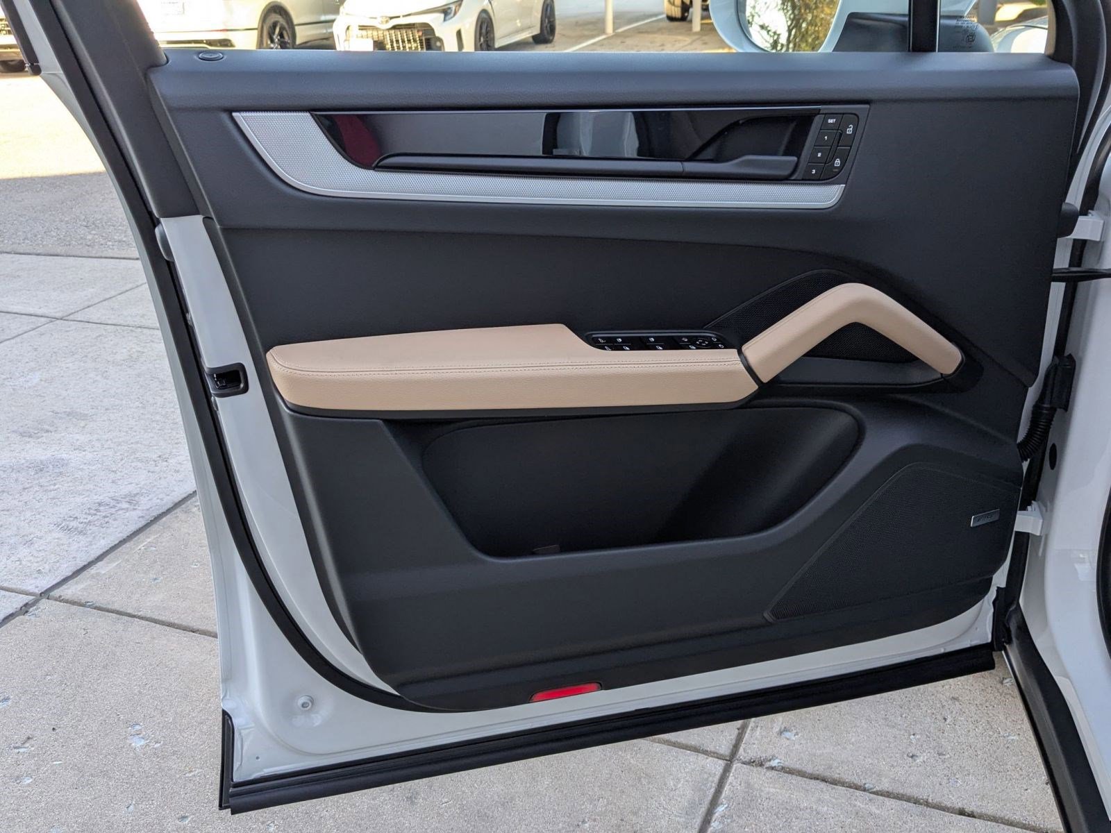 New 2026 Porsche Cayenne Coupe image 13