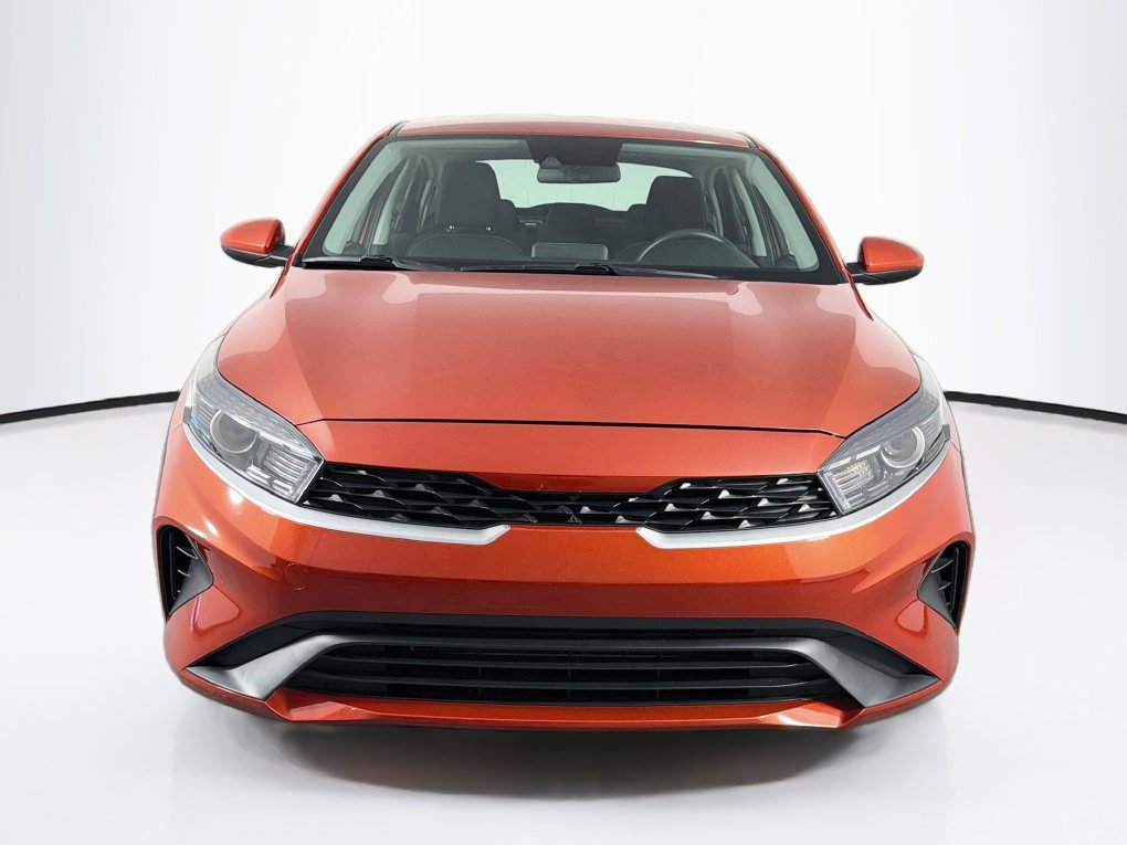 Used 2022 Kia Forte LXS FWD image 2