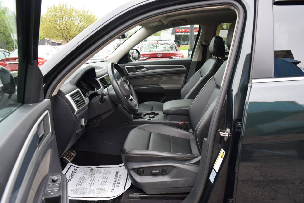 Used 2021 Volkswagen Atlas SE w/ Panoramic Sunroof Package AWD/4WD image 32