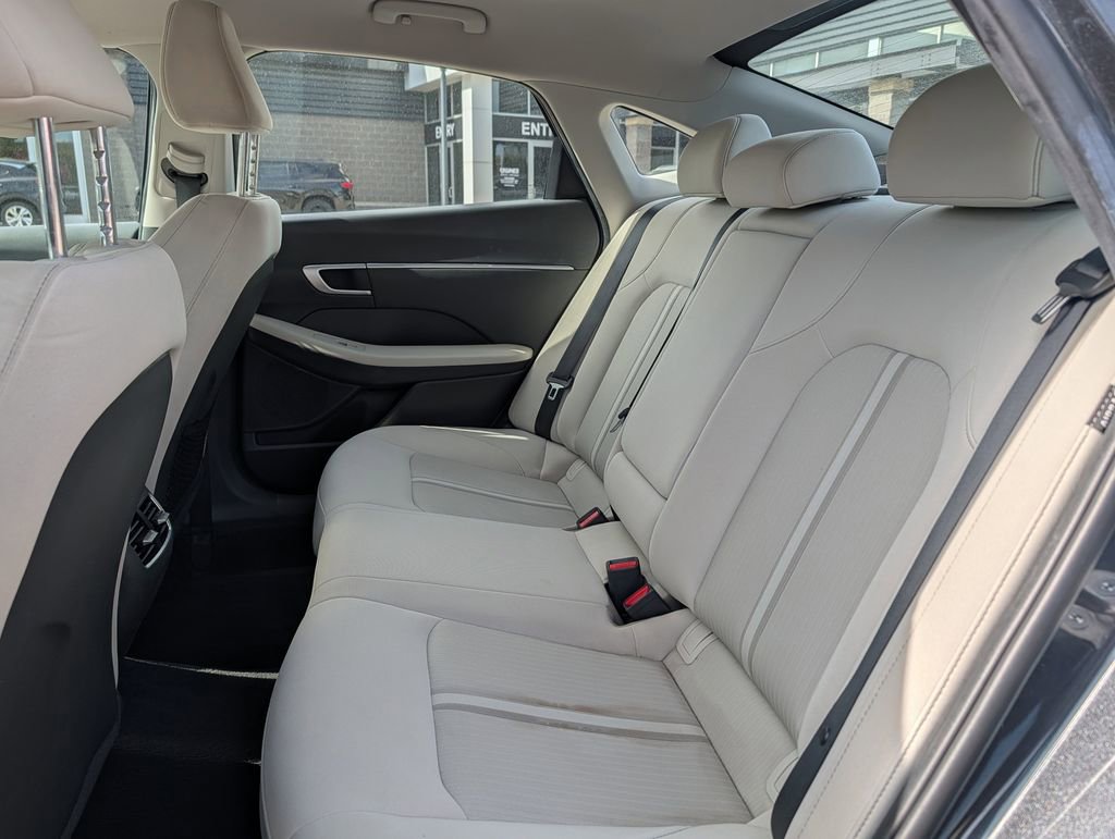 Used 2025 Hyundai Sonata SEL FWD image 22