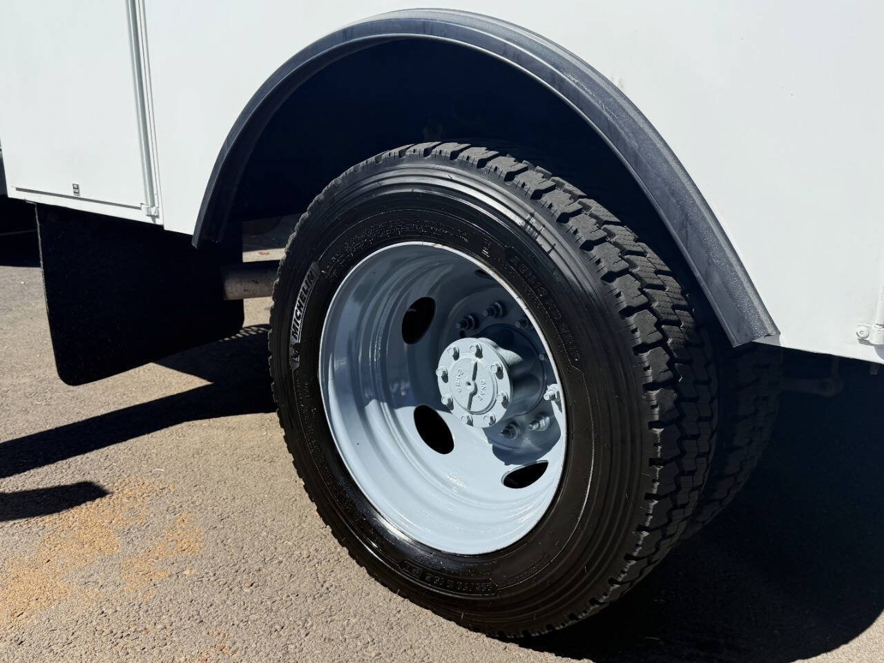 Used 2020 Ford F550 2WD SuperCab Super Duty image 46