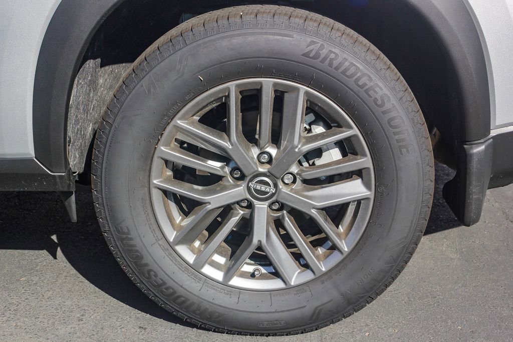 New 2025 Nissan Rogue S image 12