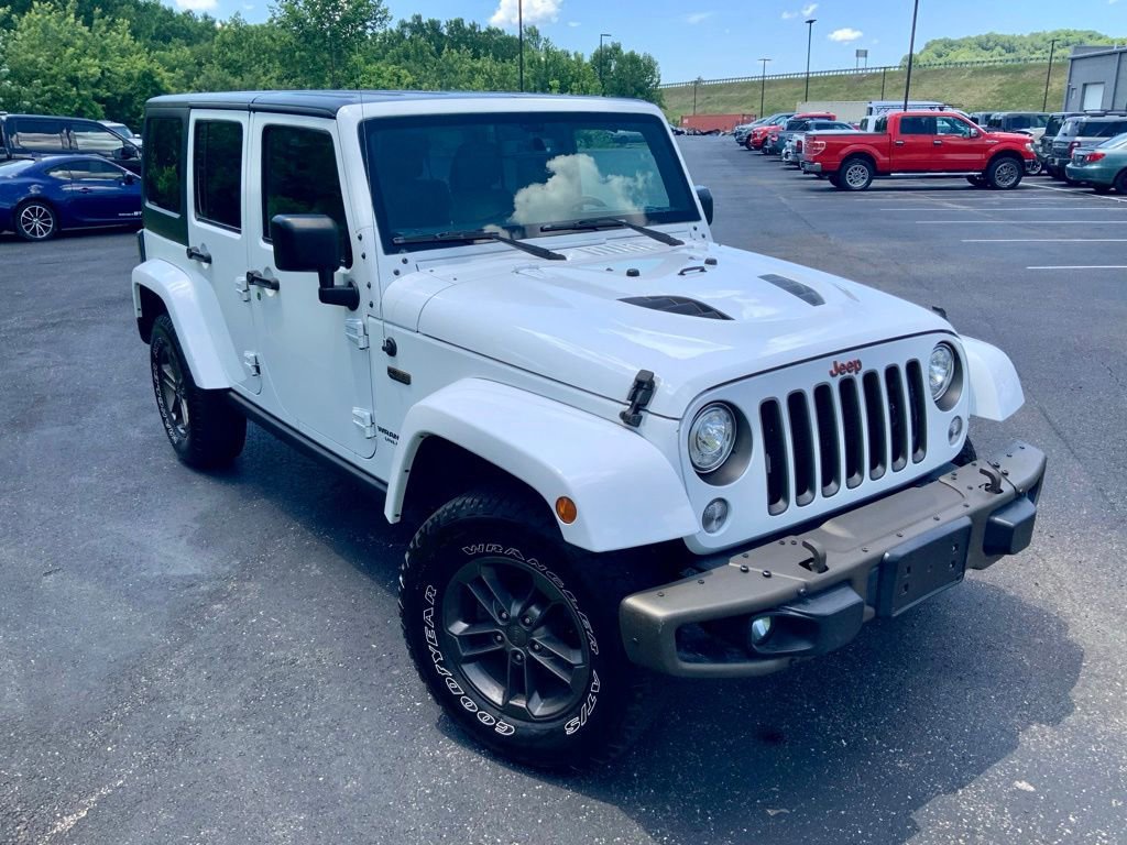 Used 2017 Jeep Wrangler Unlimited Sahara AWD/4WD video 2