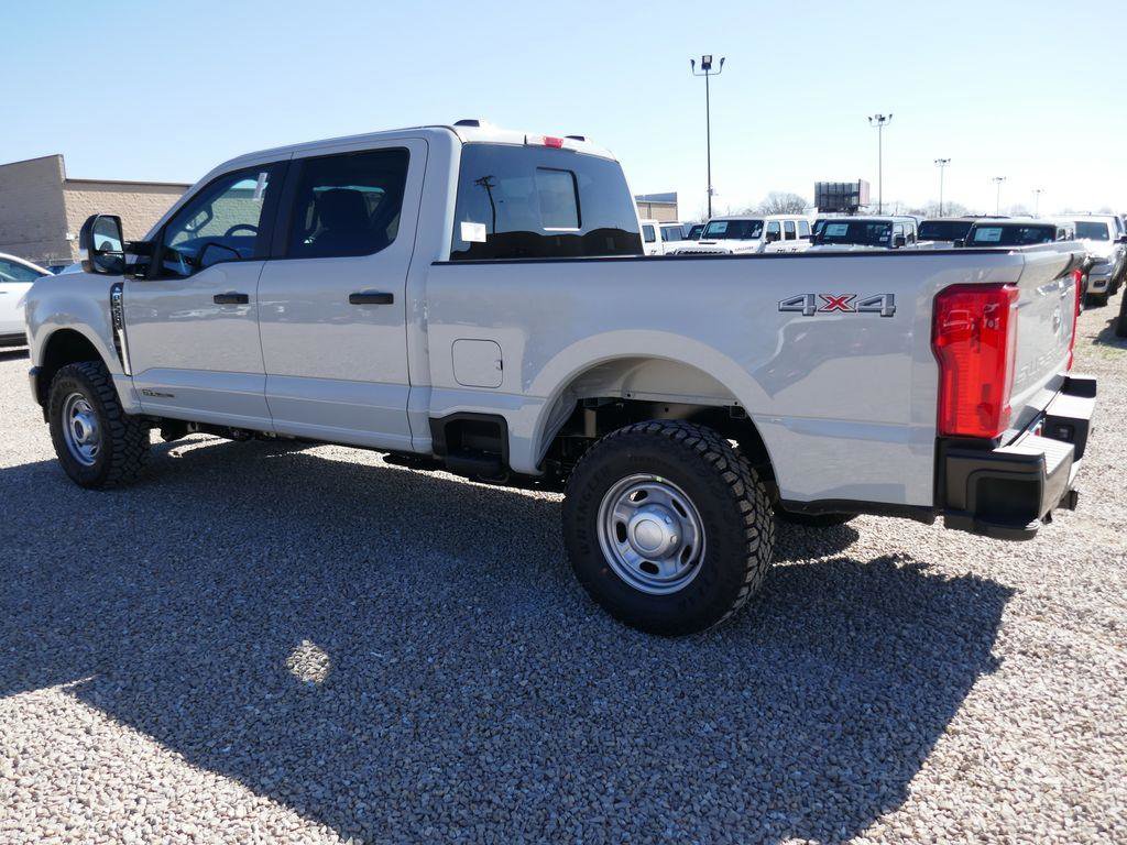 New 2026 Ford F250 XL w/ XL Off-Road Package image 8