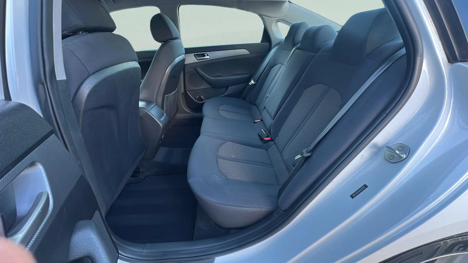 Used 2018 Hyundai Sonata SE FWD image 18