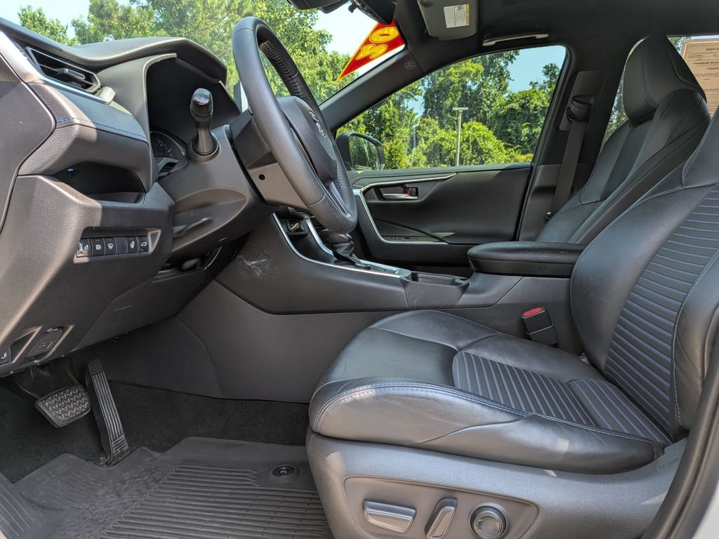 Used 2020 Toyota RAV4 XSE AWD/4WD image 10