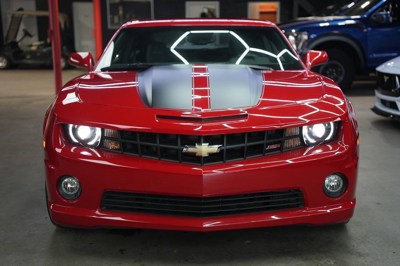 Used 2010 Chevrolet Camaro SS w/ RS Package RWD image 3