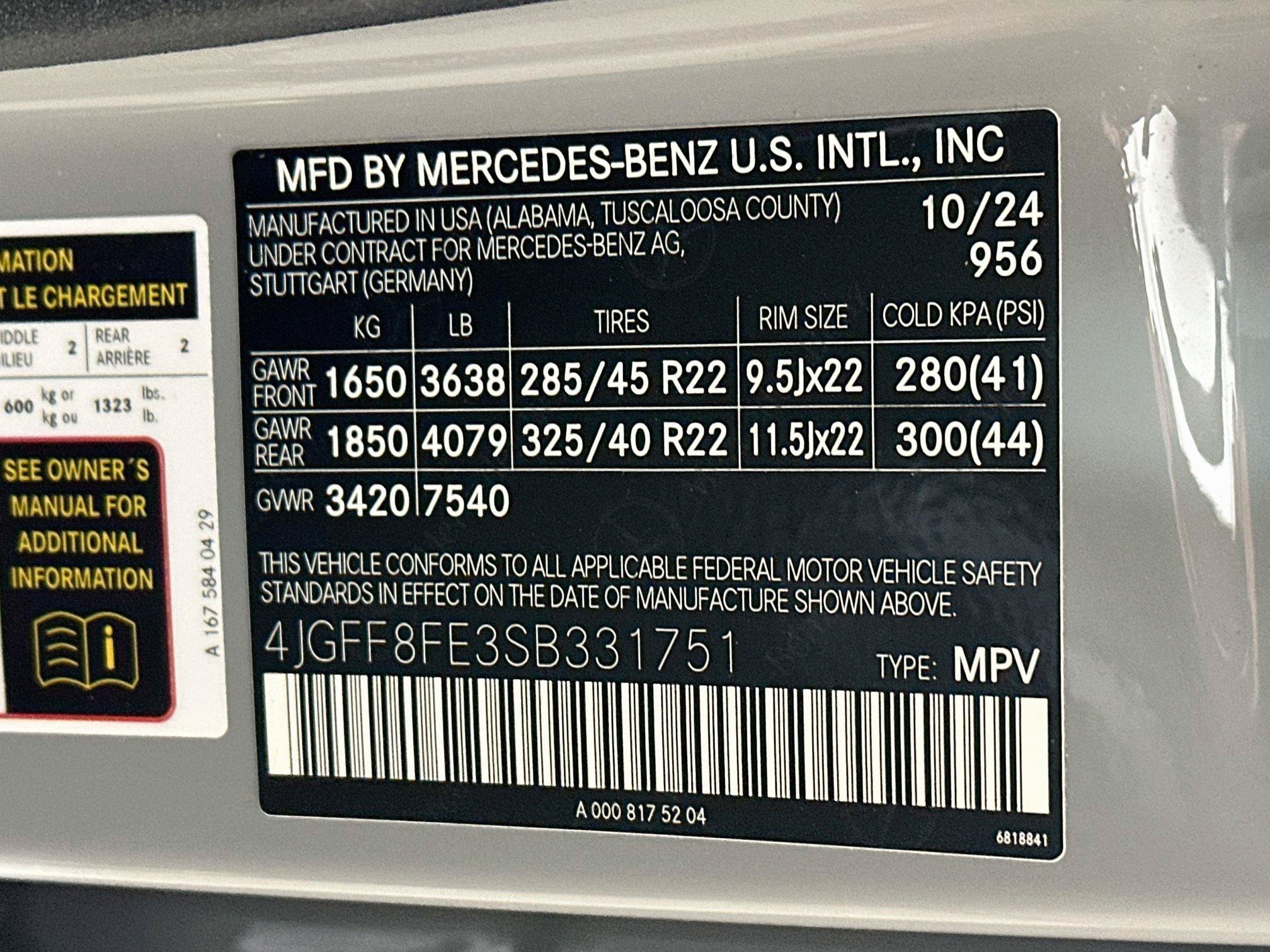 Used 2025 Mercedes-Benz GLS 580 4MATIC image 33