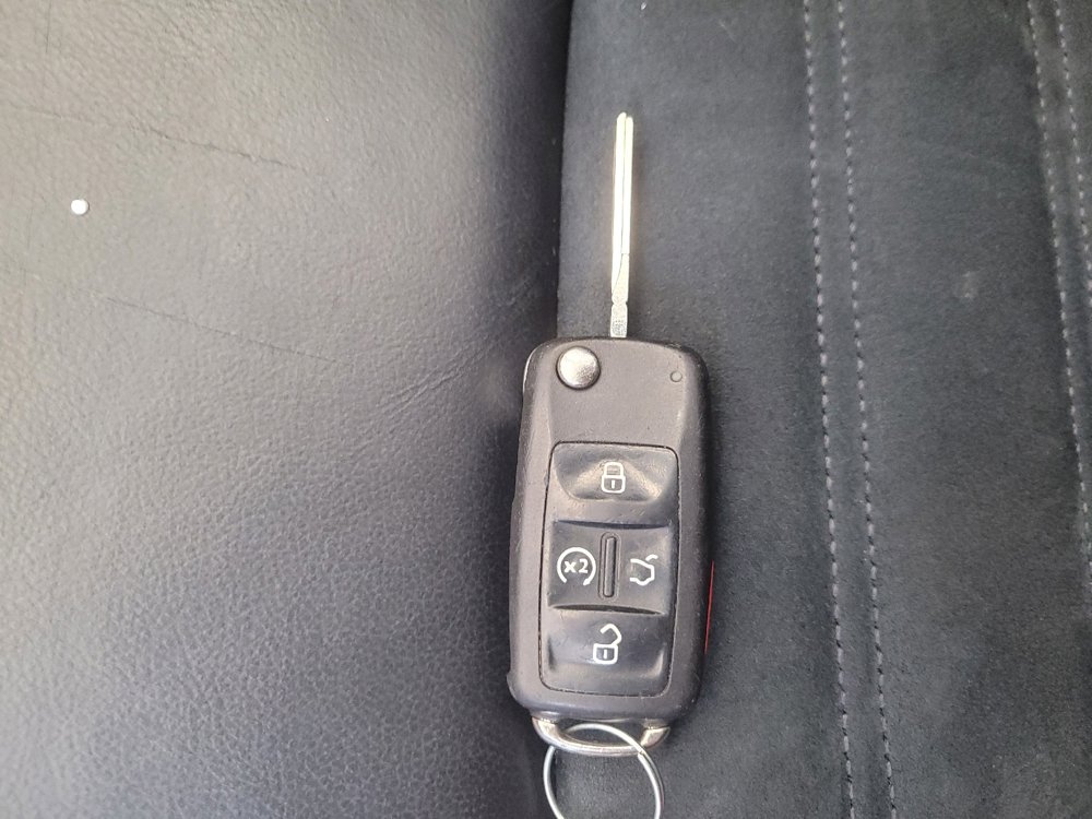 Used 2015 Volkswagen Passat 1.8T SEL Premium image 32