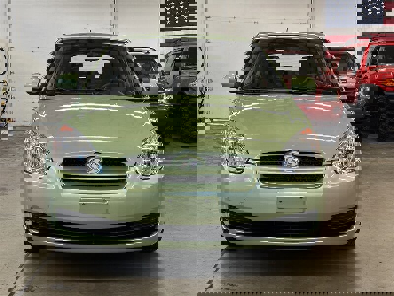 Used 2010 Hyundai Accent GS image 8