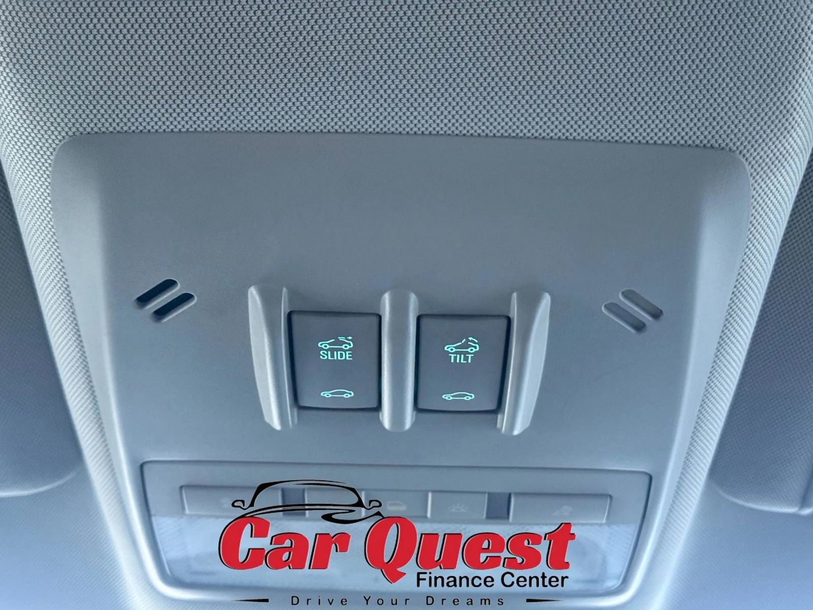 Used 2015 Buick Encore Convenience FWD image 21