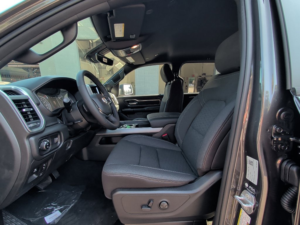 New 2026 RAM 1500 Big Horn AWD/4WD image 11