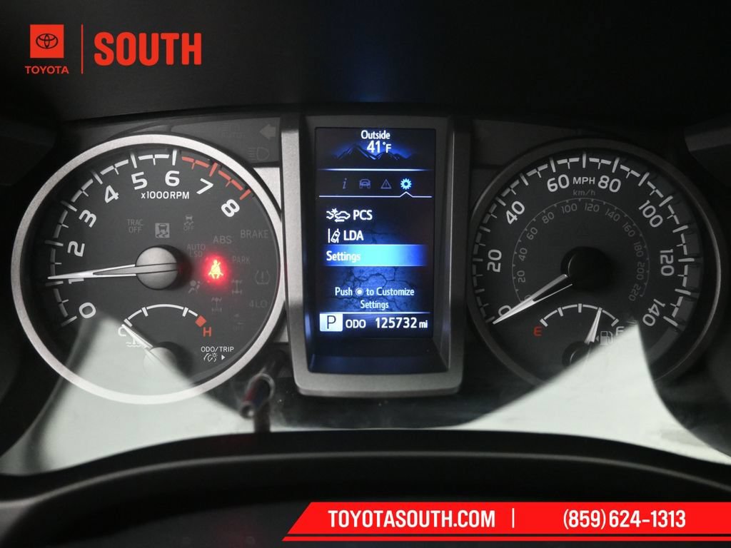 Used 2020 Toyota Tacoma TRD Off-Road AWD/4WD image 23