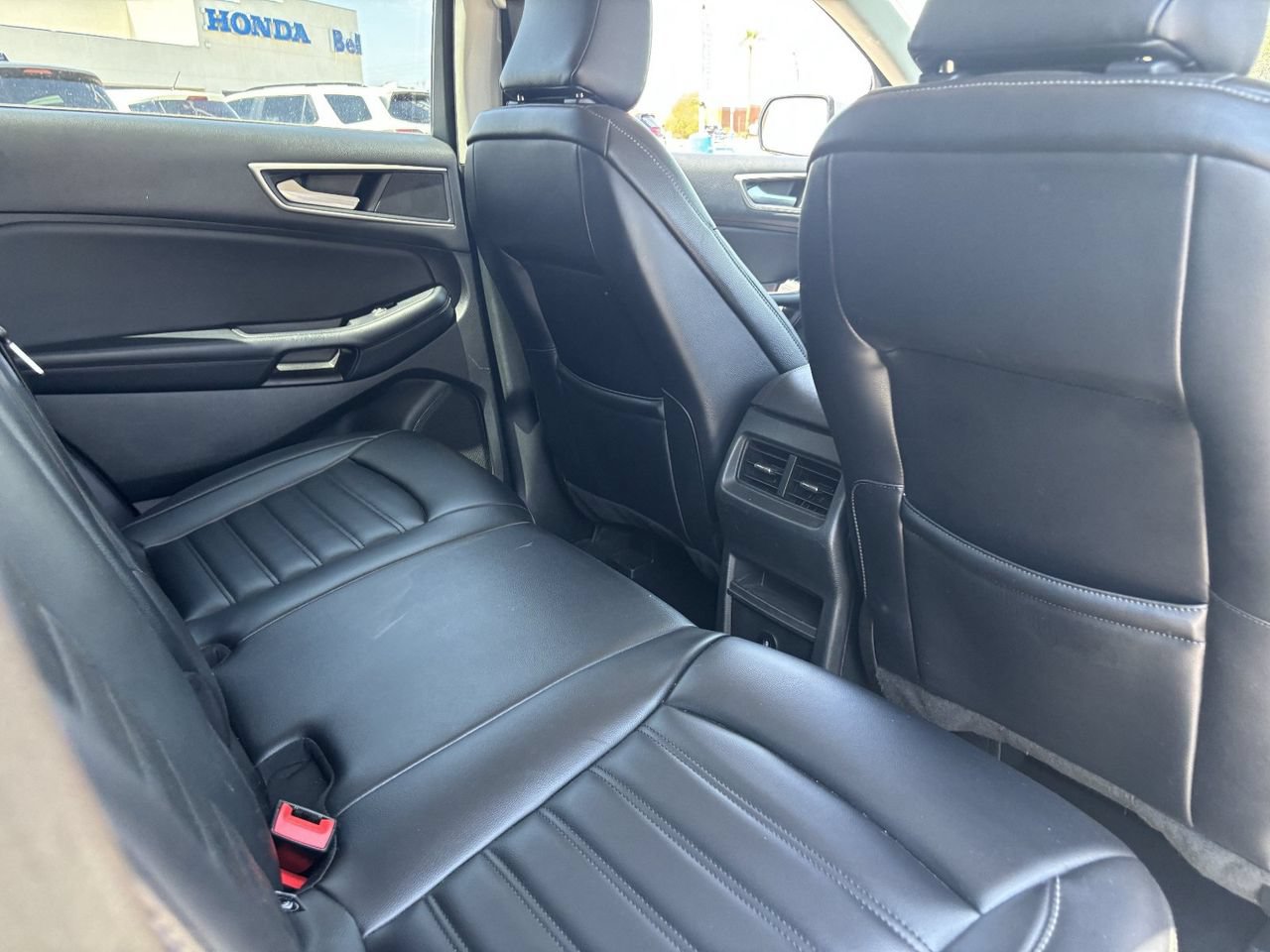Used 2023 Ford Edge SEL AWD/4WD image 11