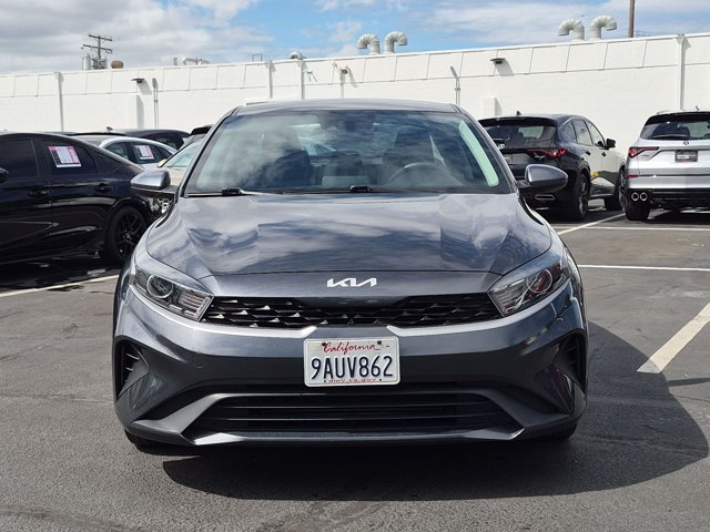 Used 2022 Kia Forte LXS FWD image 2