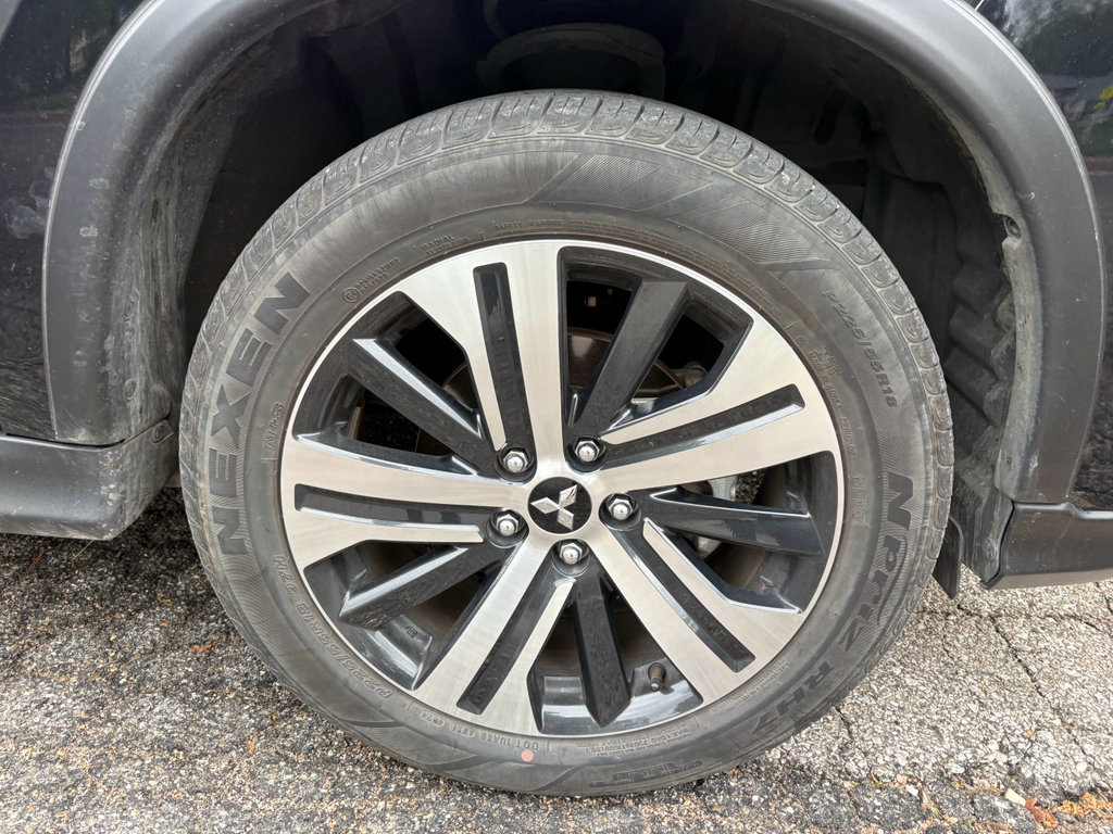 Used 2025 Mitsubishi Outlander Sport ES AWD/4WD image 9