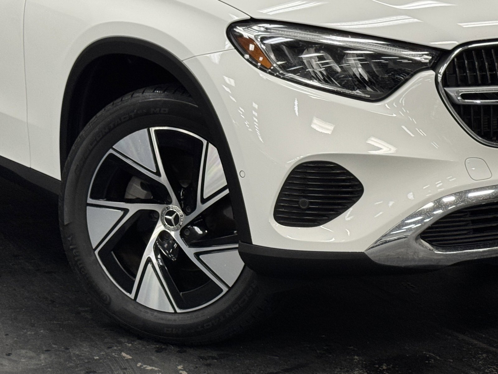 Certified 2023 Mercedes-Benz GLC 300 image 4