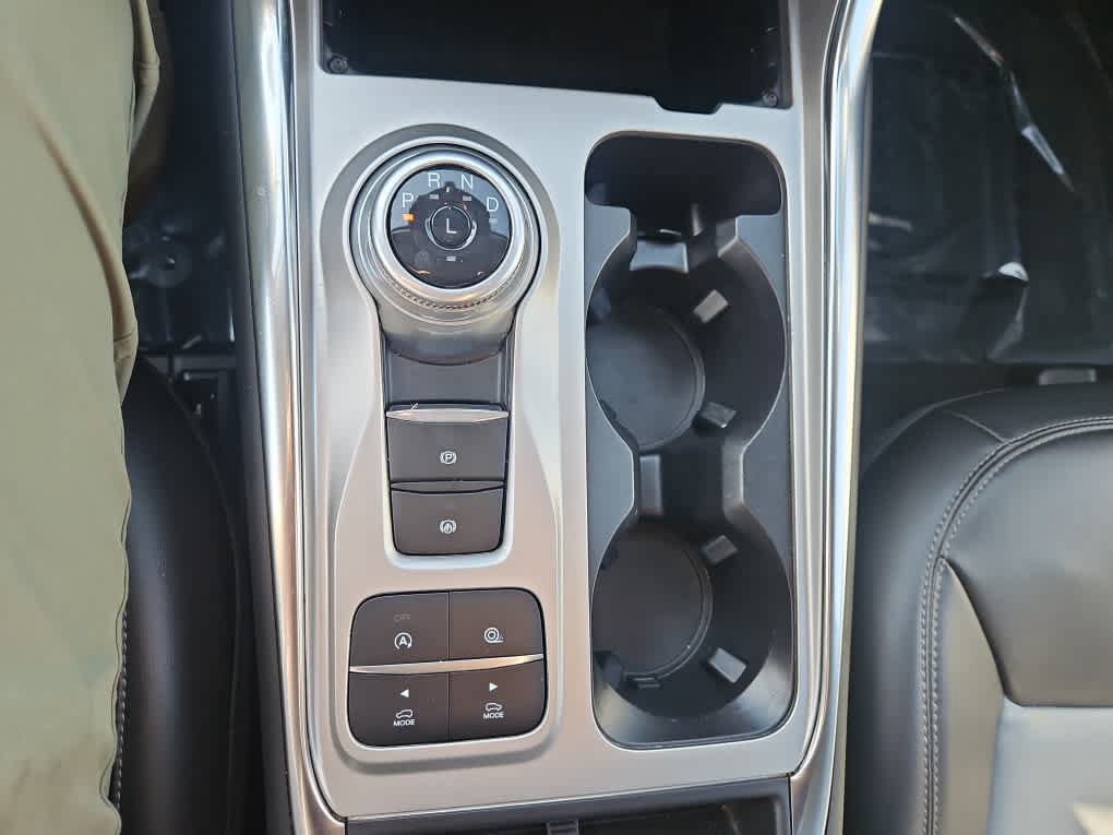 Certified 2023 Ford Explorer XLT w/ Equipment Group 202A RWD image 19