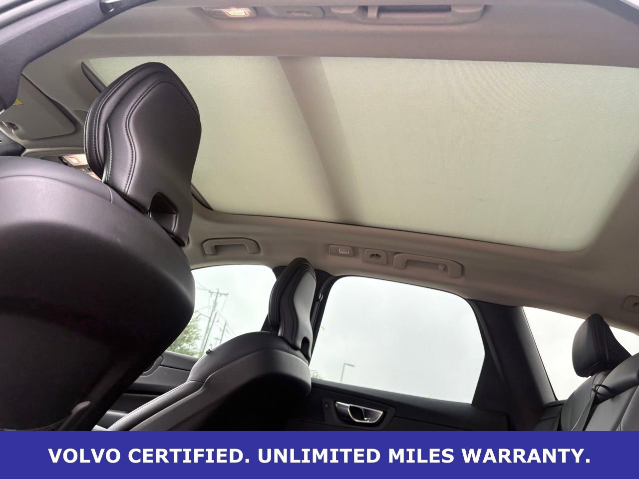 Certified 2025 Volvo XC60 B5 Core AWD/4WD image 33
