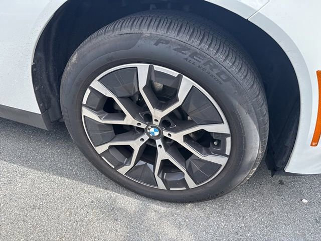 Certified 2025 BMW X3 xDrive30i w/ Premium Package image 5