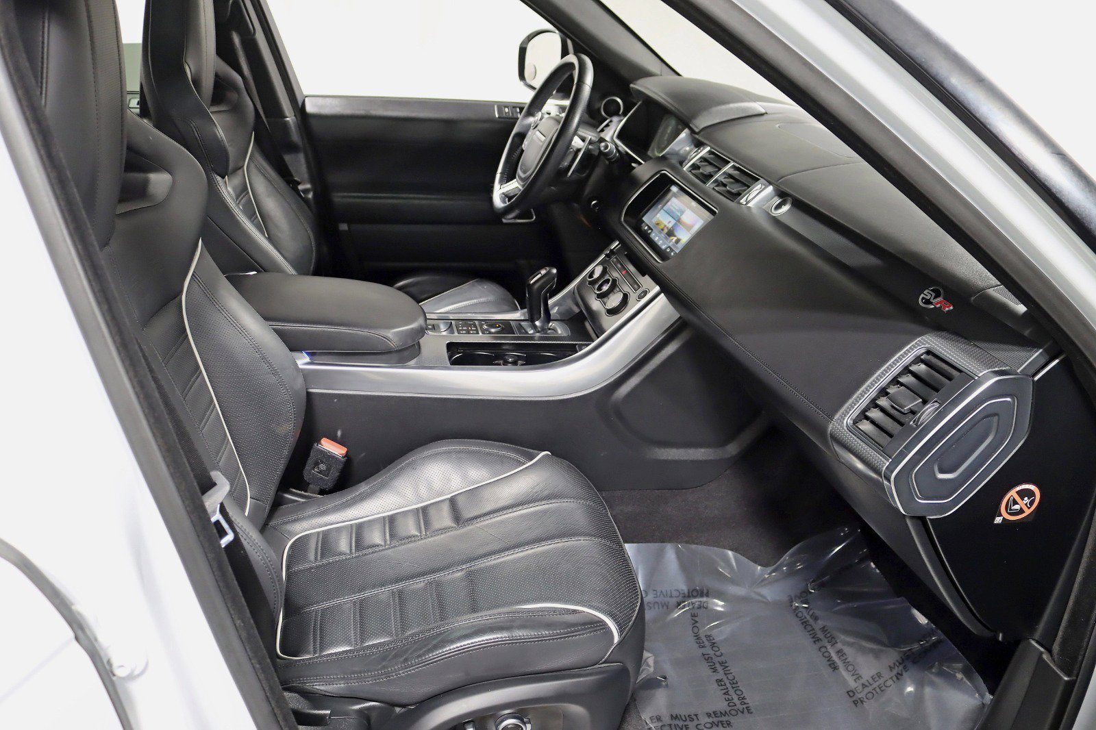 Used 2017 Land Rover Range Rover Sport SVR AWD/4WD image 33