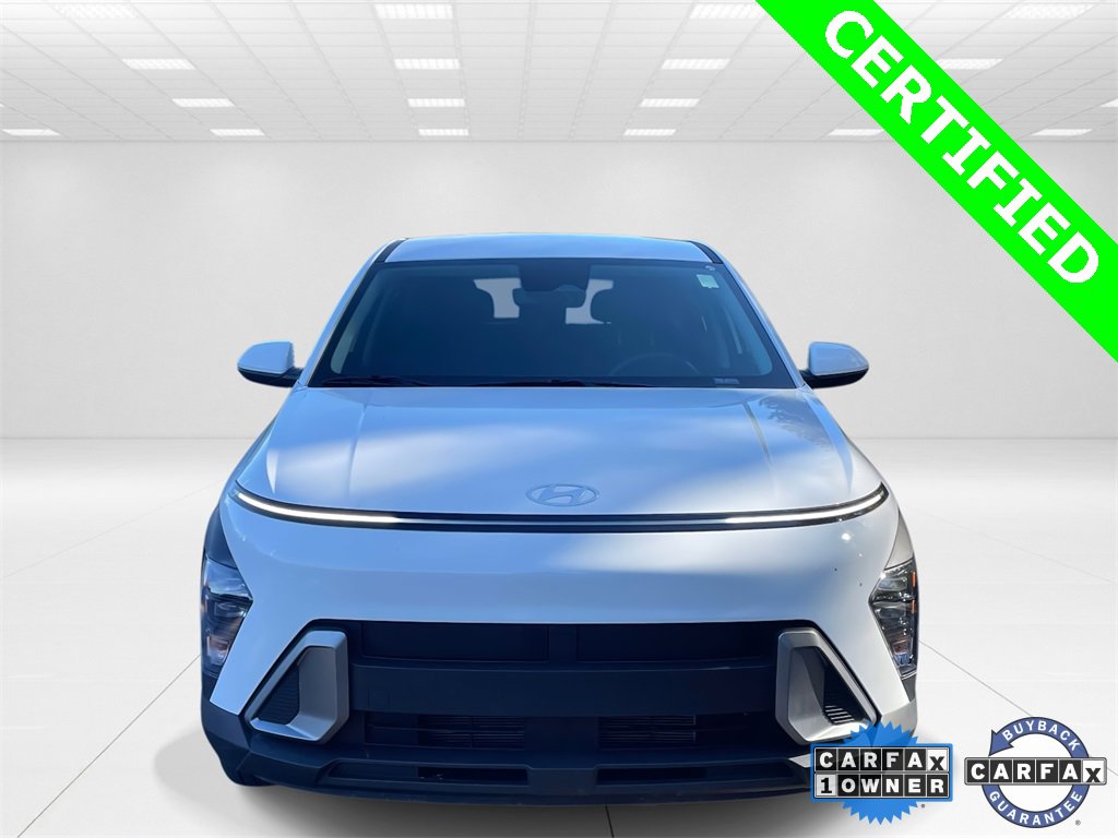 Certified 2025 Hyundai Kona SE video 2