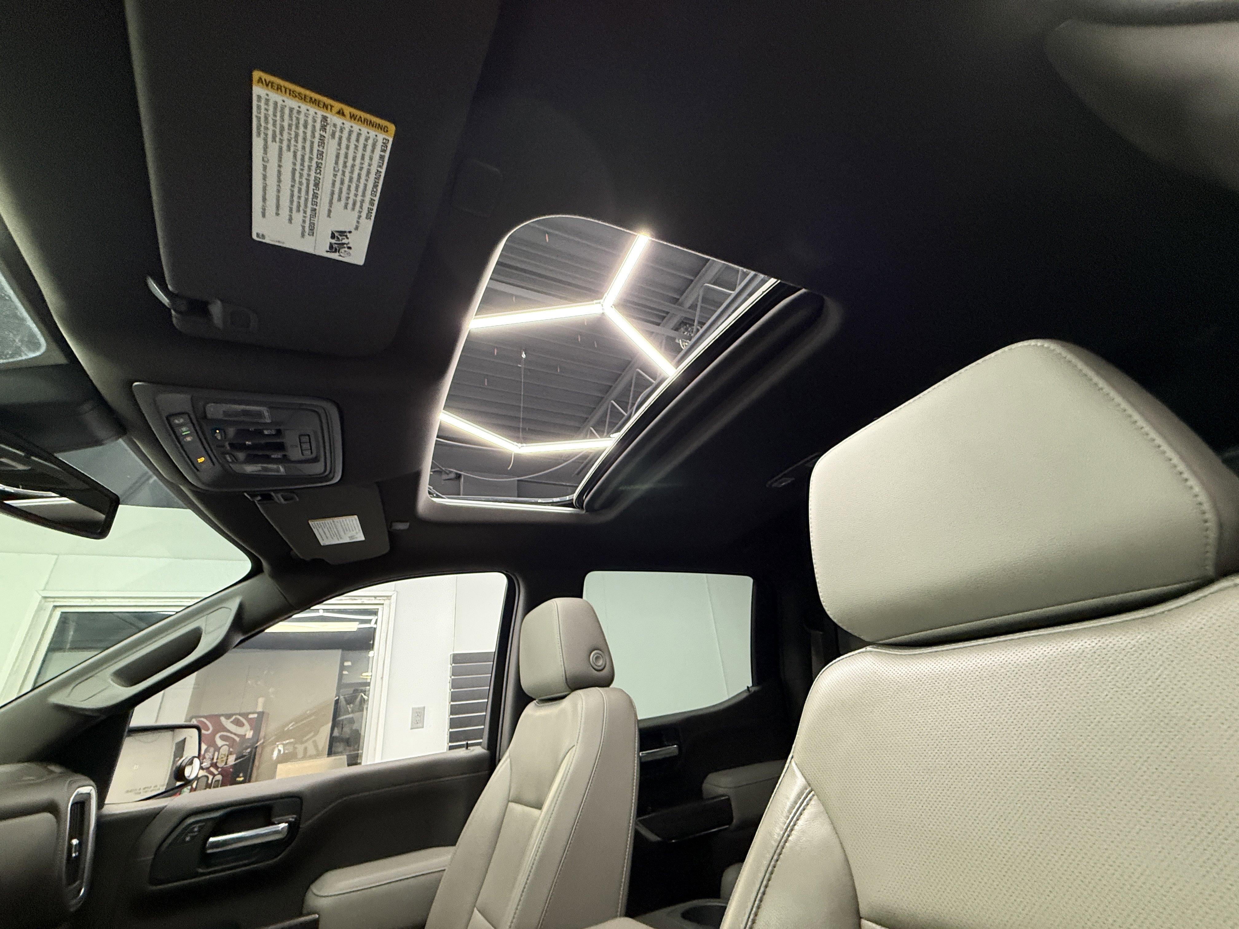 Used 2020 Chevrolet Silverado 1500 LTZ w/ LTZ Premium Package image 14