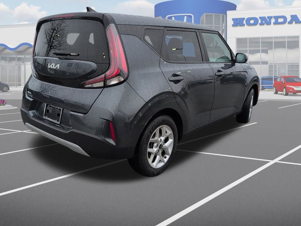 Used 2024 Kia Soul LX w/ Option Group 015 image 9