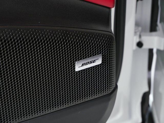 New 2026 Porsche Macan 4 Electric image 7