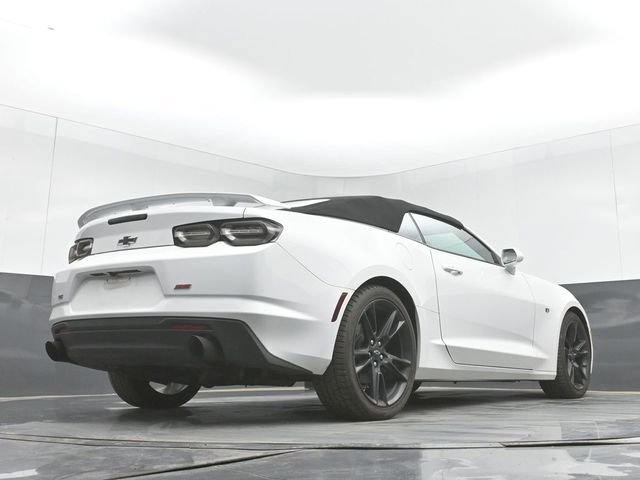Used 2021 Chevrolet Camaro LT w/ RS Package image 38