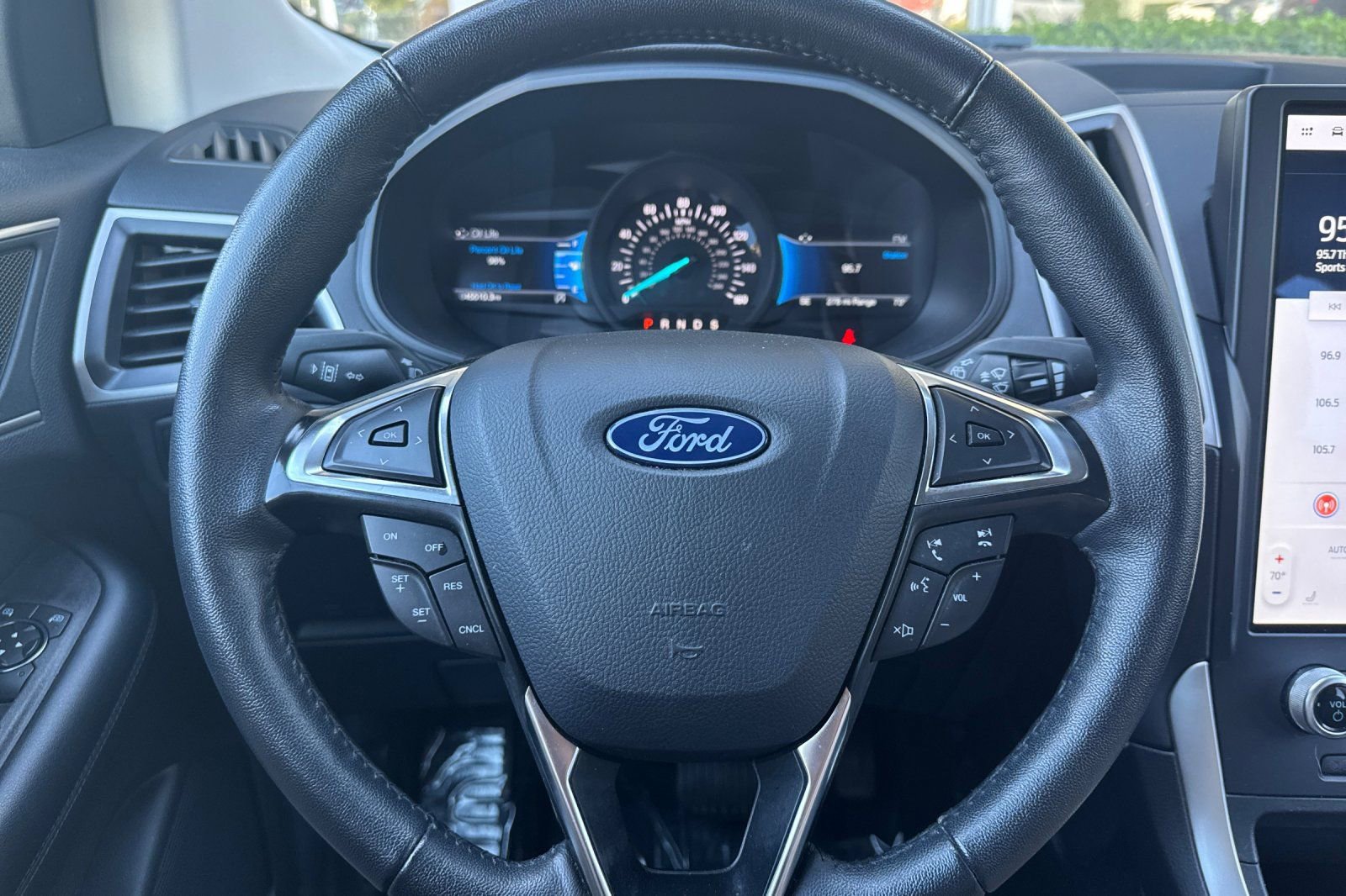 Certified 2024 Ford Edge SEL image 24