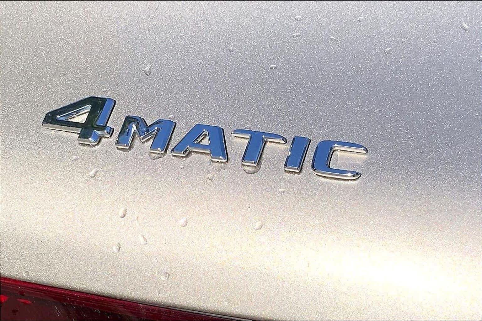 Used 2021 Mercedes-Benz GLC 300 4MATIC image 31