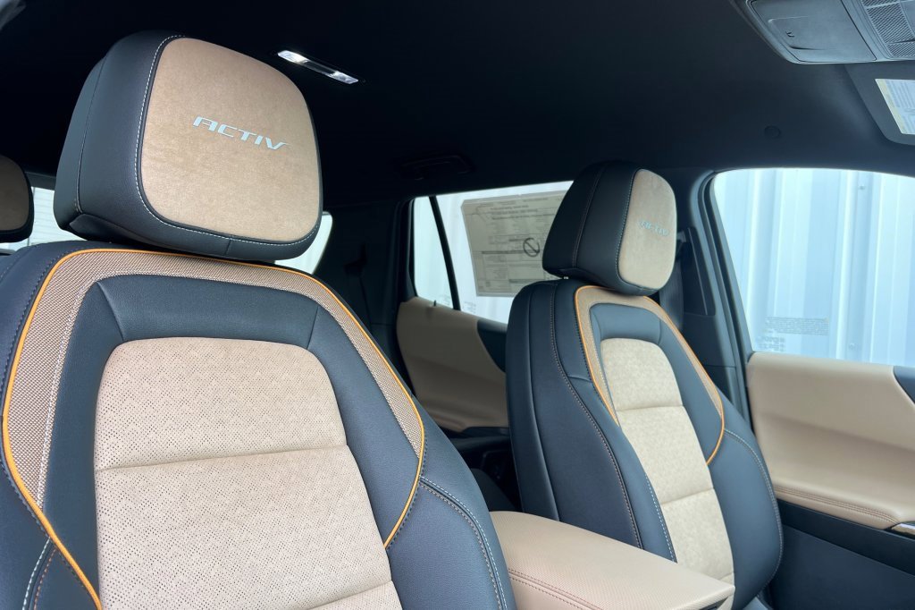 New 2026 Chevrolet Equinox ACTIV w/ Convenience Package III image 14