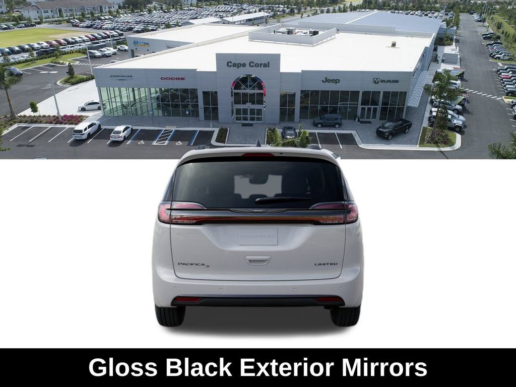 New 2026 Chrysler Pacifica Limited w/ S Appearance Package image 8