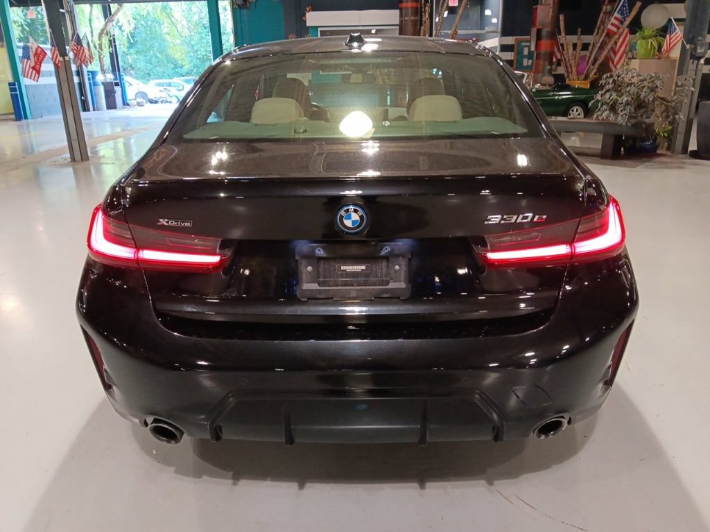 Certified 2023 BMW 330e xDrive w/ M Sport Package AWD/4WD image 7