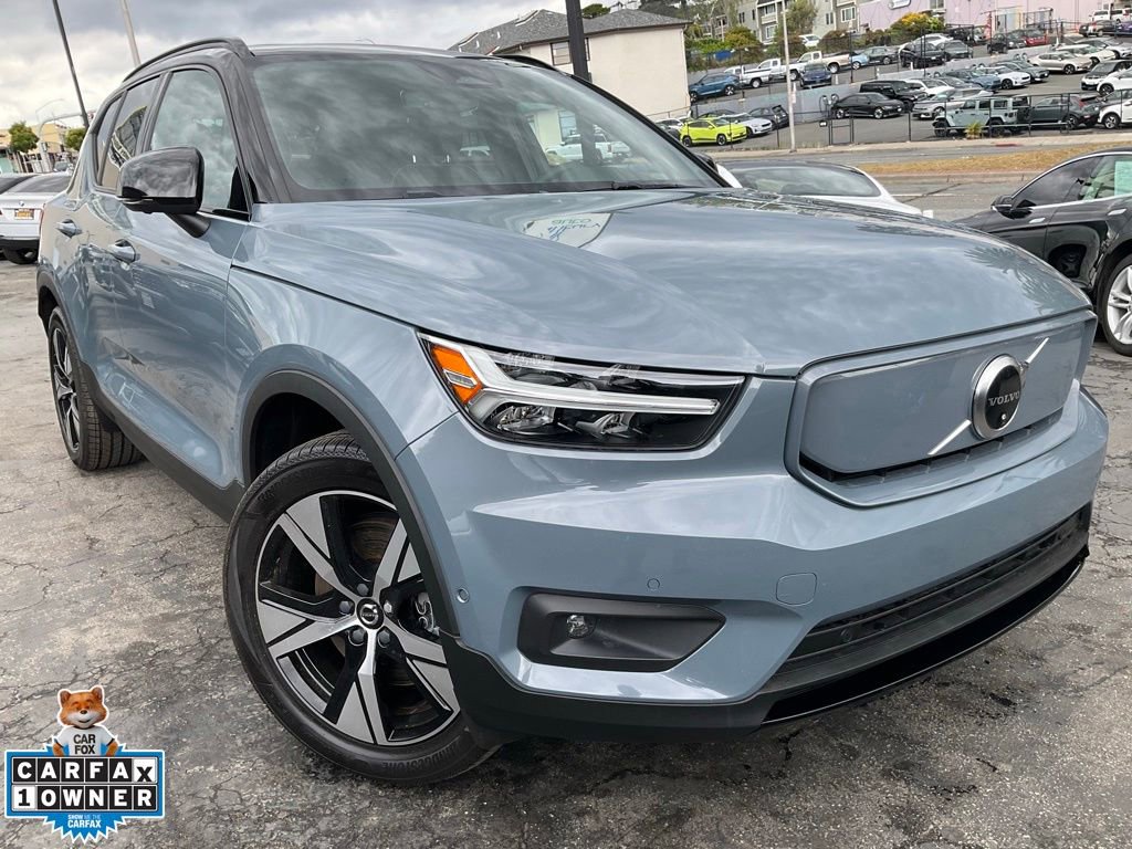 Used 2022 Volvo XC40 P8 Recharge Plus AWD/4WD image 1