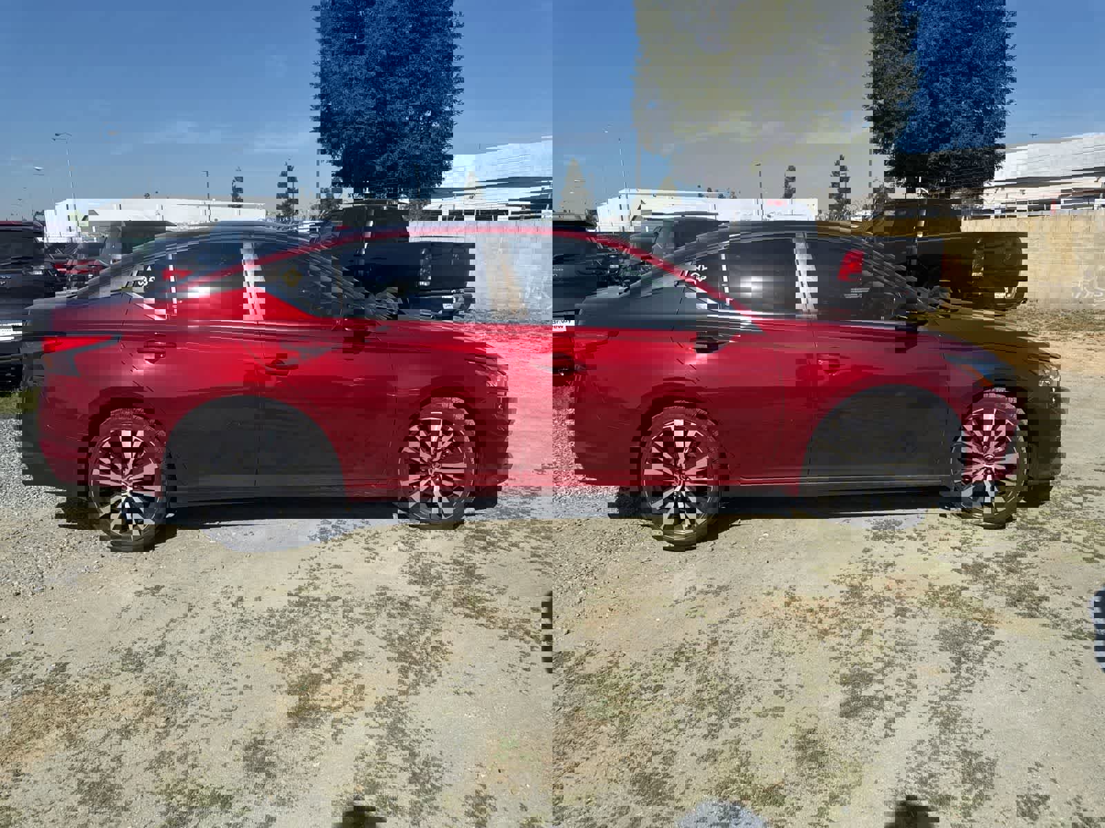 Used 2019 Nissan Altima 2.5 SR w/ SR Premium Package image 4