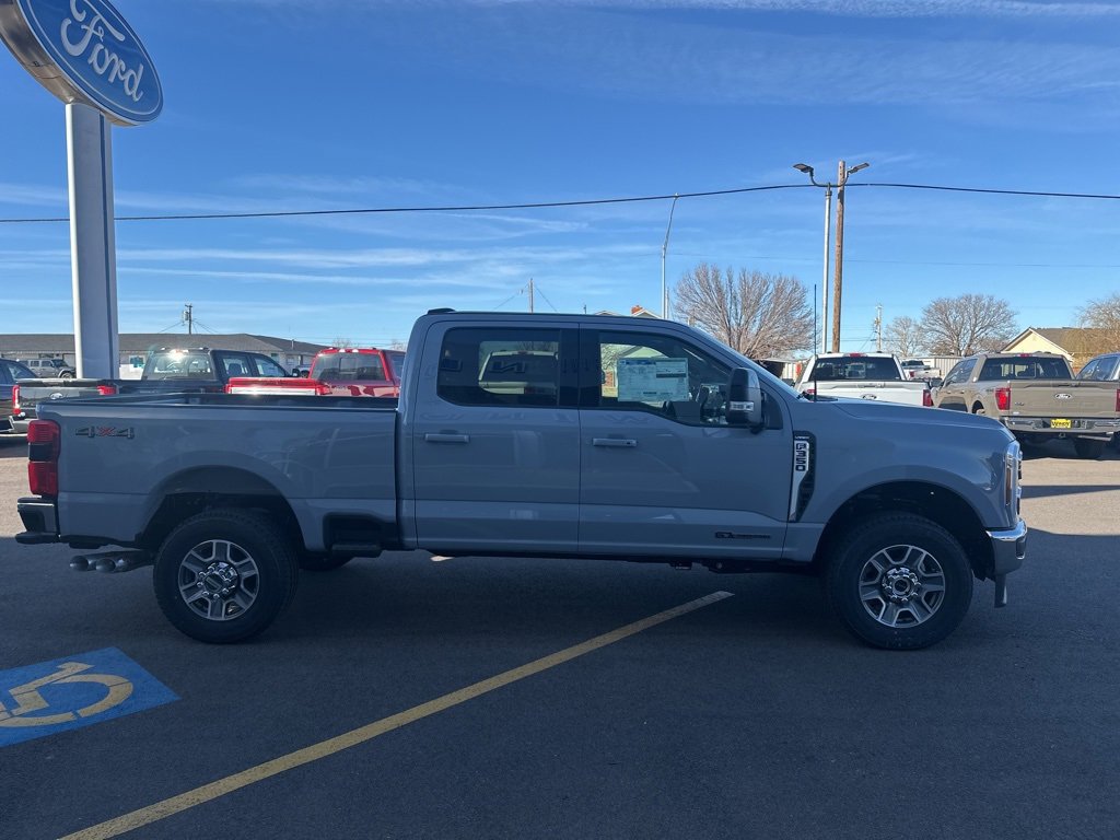 New 2025 Ford F350 Lariat image 4