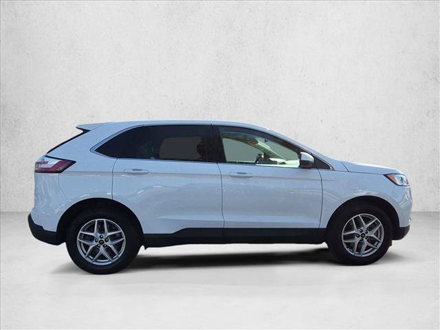Used 2023 Ford Edge SEL w/ Convenience Package AWD/4WD image 4