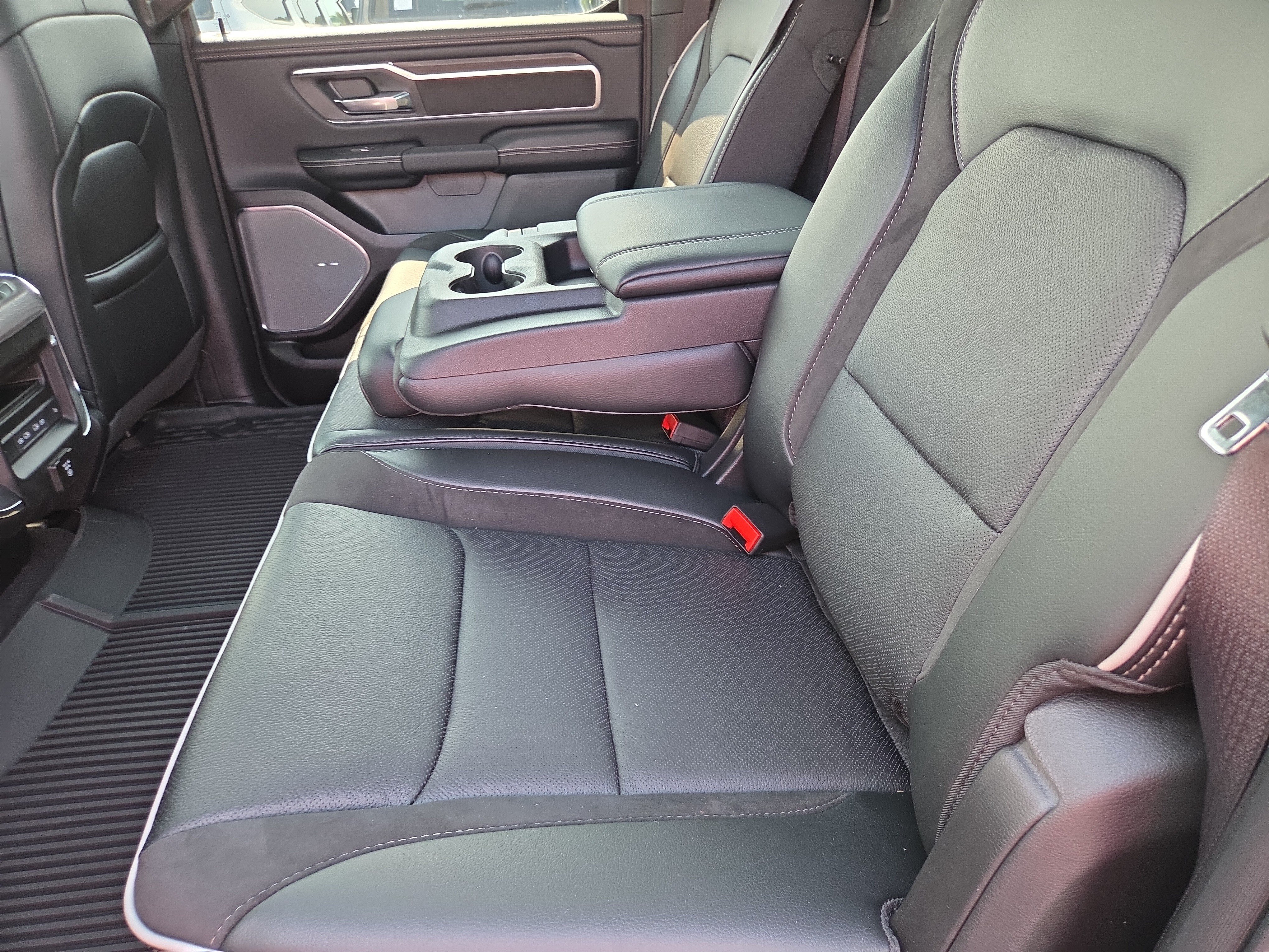 New 2026 RAM 1500 Laramie w/ Night Edition AWD/4WD image 7