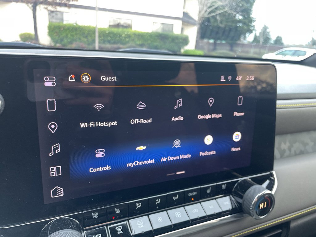 Used 2024 Chevrolet Colorado ZR2 w/ ZR2 Convenience Package III image 33