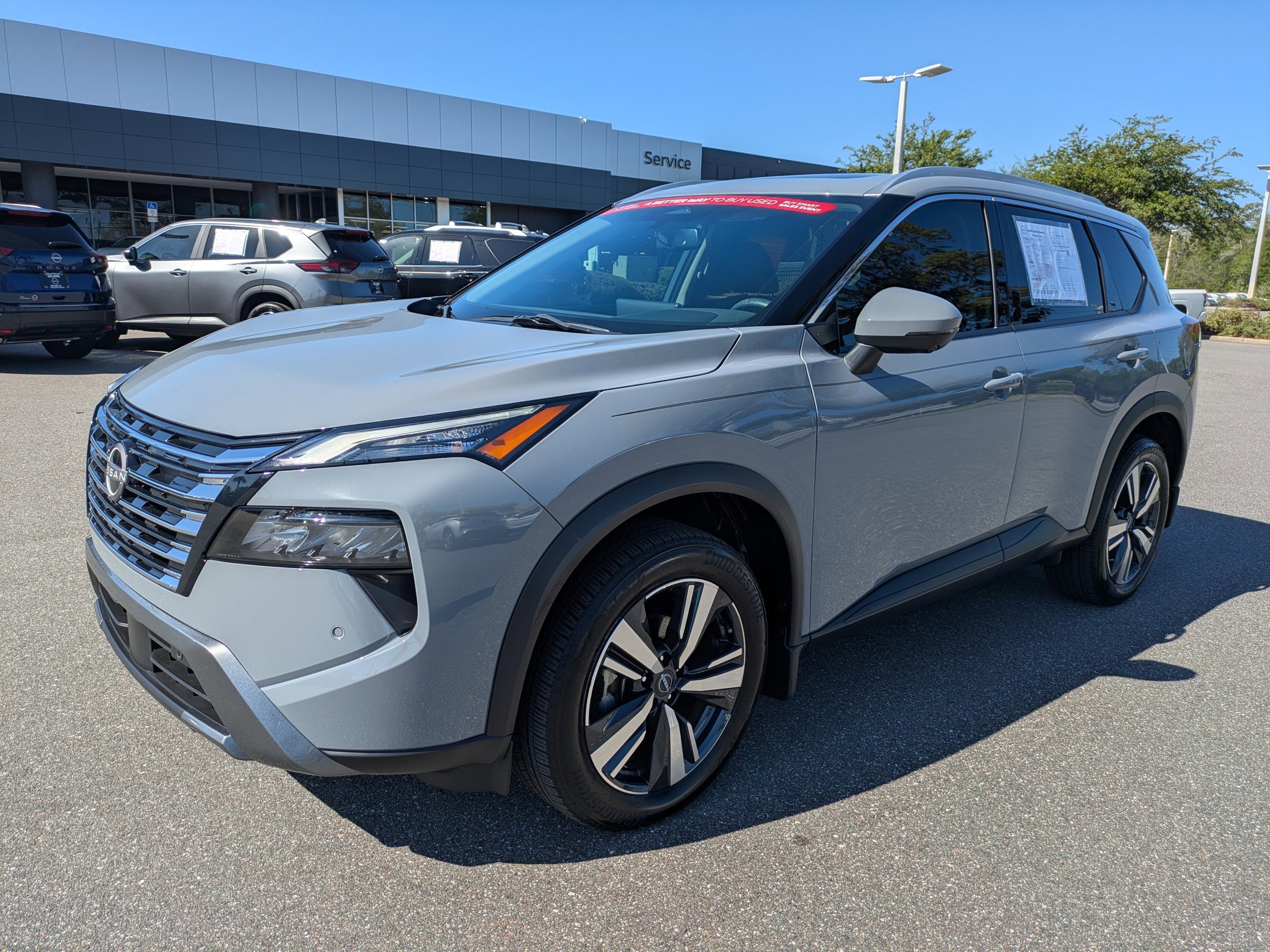 Certified 2024 Nissan Rogue SL w/ SL Premium Package FWD image 8