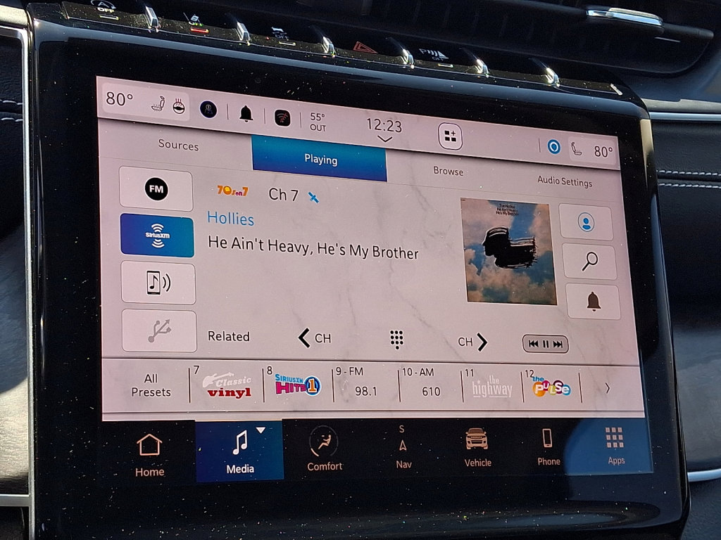 Used 2023 Jeep Grand Cherokee Limited image 29