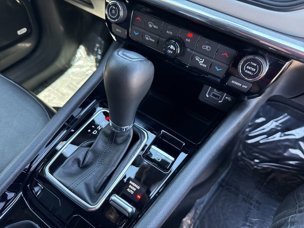 Used 2023 Jeep Compass Limited w/ Sun and Sound Group AWD/4WD image 33