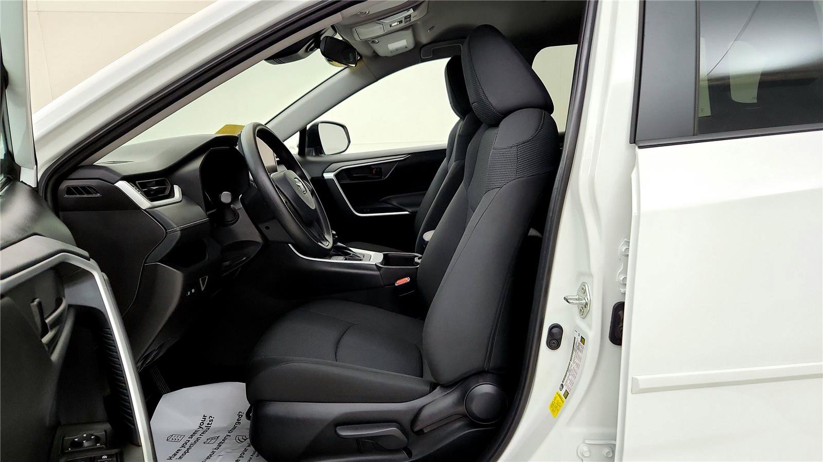 Certified 2025 Toyota RAV4 LE image 25