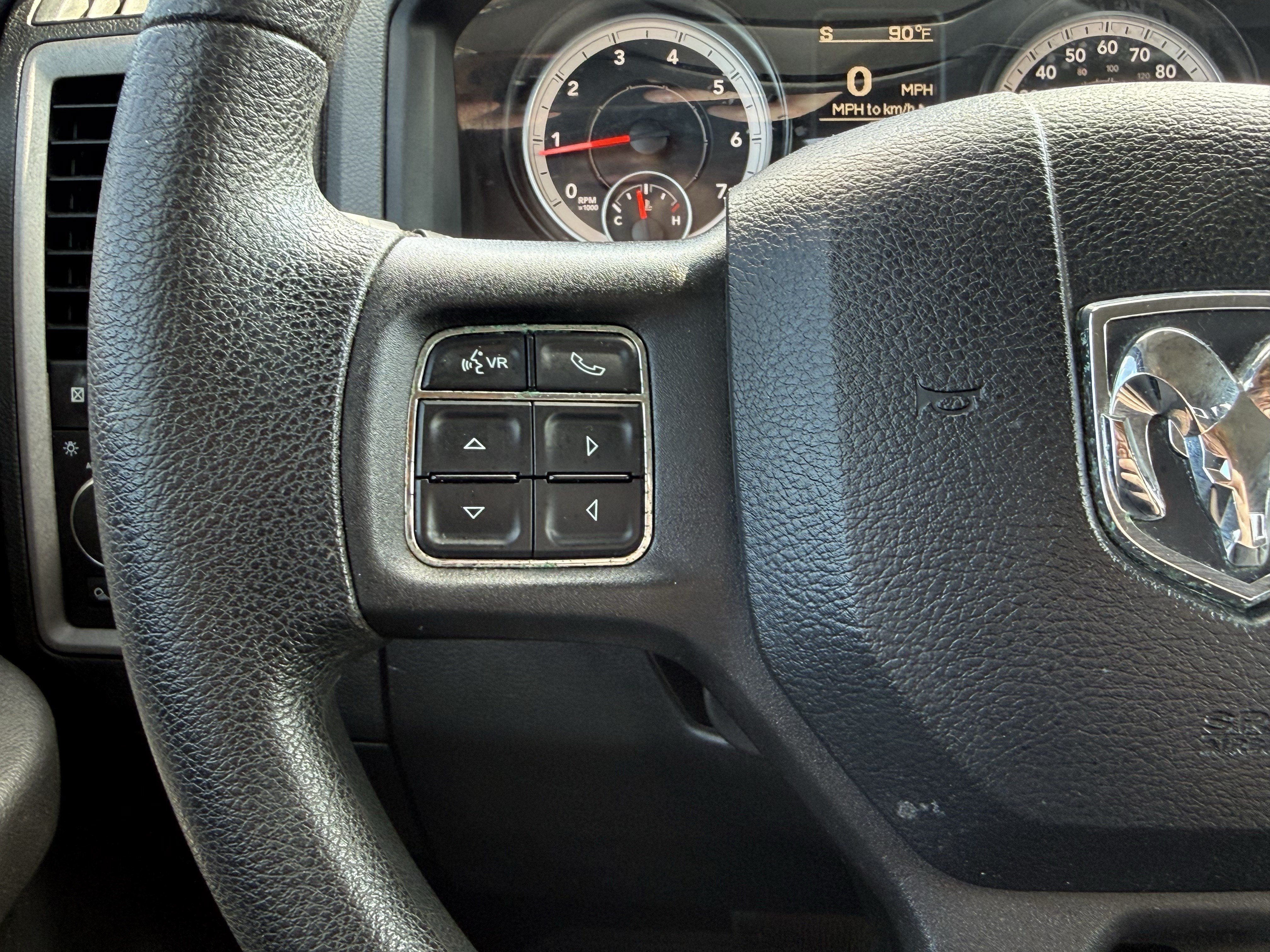 Used 2015 RAM 1500 Express RWD image 17